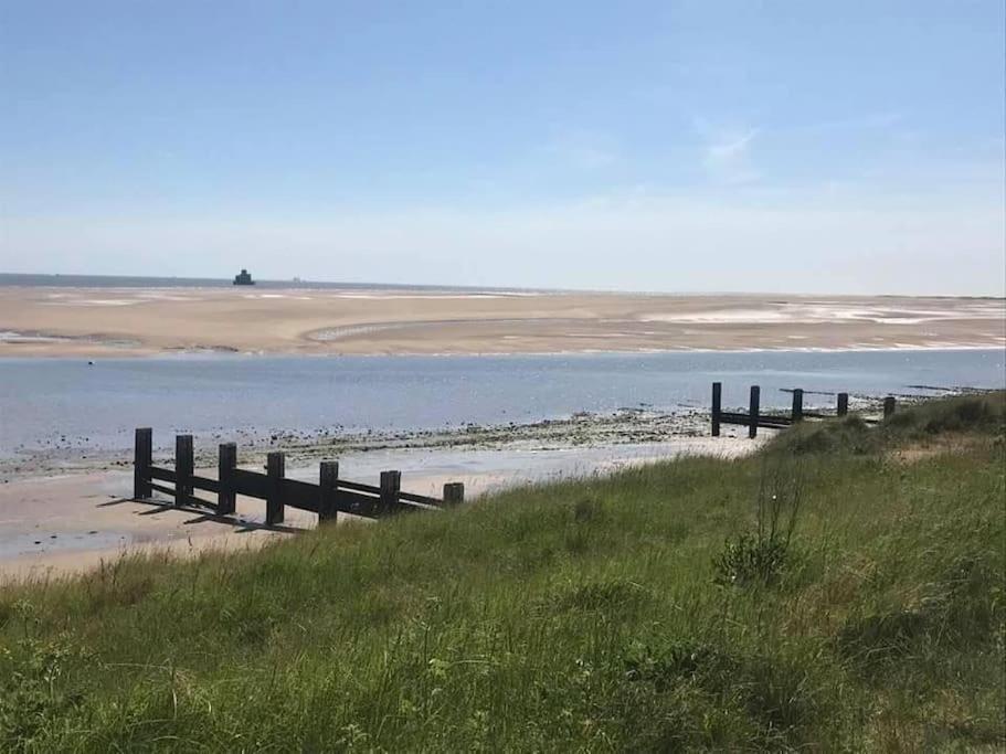 Seafront With Stunning Views * Cleethorpes